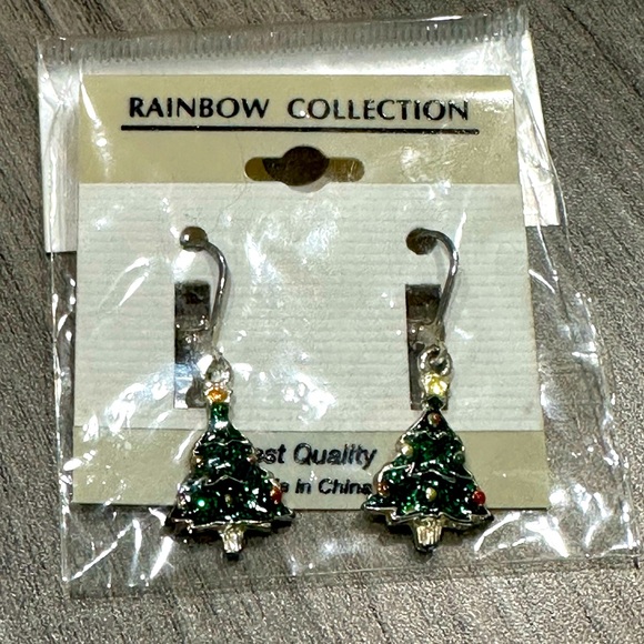 Christmas Tree Earrings- Brand new - Picture 1 of 3